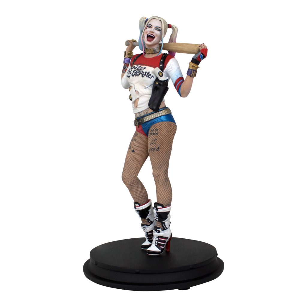 harley quinn margot robbie statue