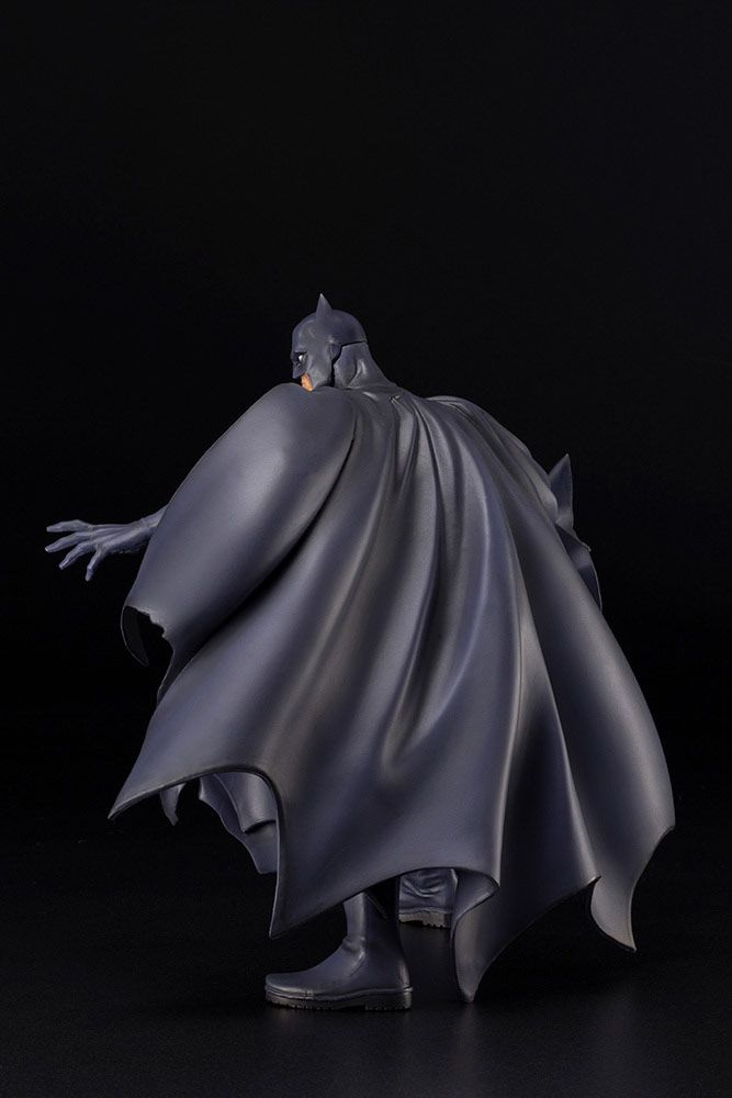 kotobukiya batman artfx statue