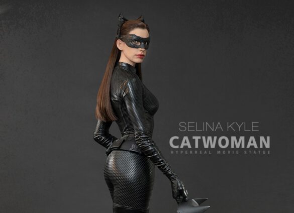 dark knight rises catwoman statue