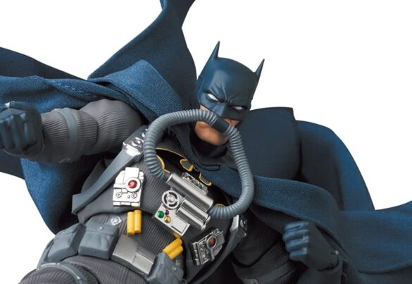 Preview: Medicom MAFEX Stealth Jumper Batman