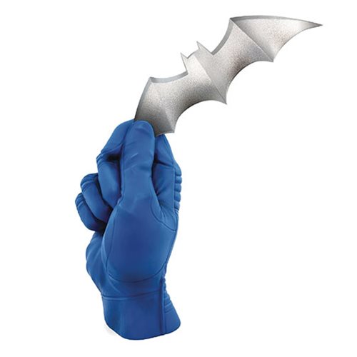 cryptzoic batman hand statue